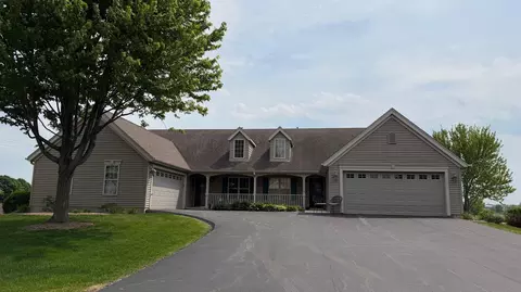 1472 Groves #2, Union Grove, WI 53182