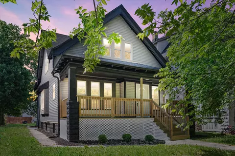 2573 N 45th, Milwaukee, WI 53210