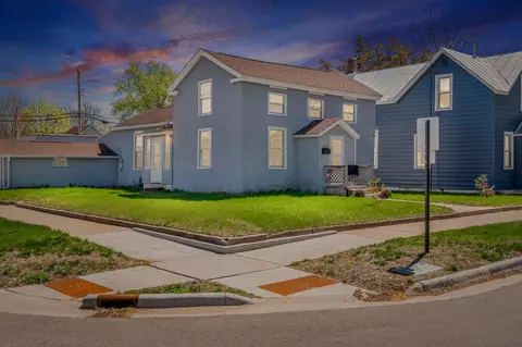2303 13th, La Crosse, WI 54601