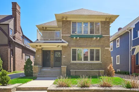 3916 N Farwell #3918, Shorewood, WI 53211