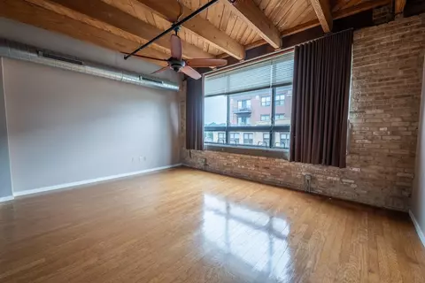 234 E Reservoir #404, Milwaukee, WI 53212