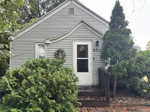 2910 21st Ter, La Crosse, WI 54601