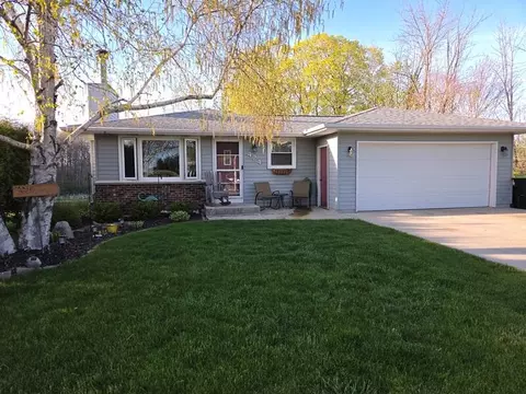 424 Van Buren, Howards Grove, WI 53083