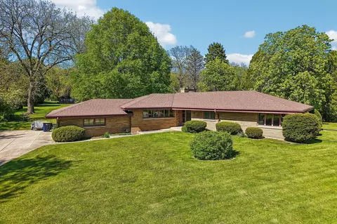 11738 W Hayes, West Allis, WI 53227