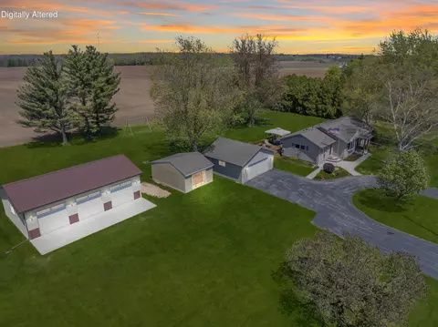 w2184 Rowe Road, Herman, WI 53083