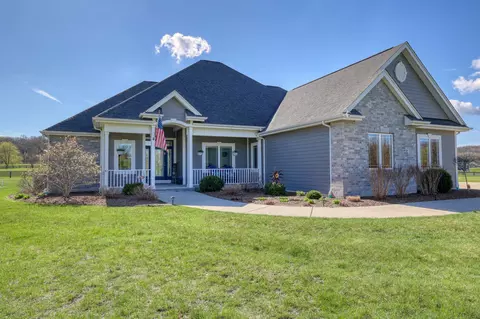 w329s8470 S Oak Tree, Mukwonago, WI 53149
