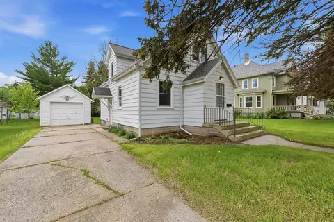 329 Schwartz, Plymouth, WI 53073