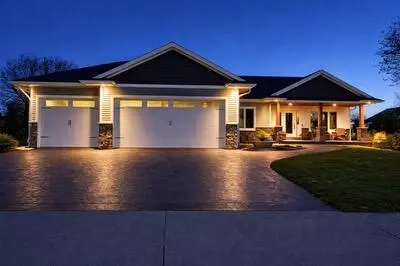 808 Case, Holmen, WI 54636