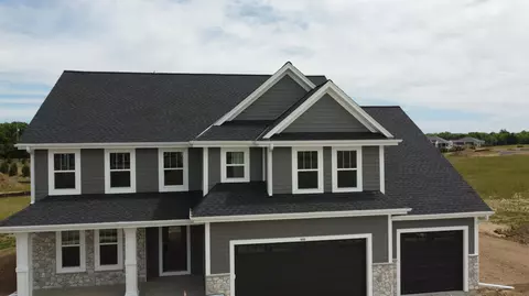 490 Talbots Woods, Dousman, WI 53118