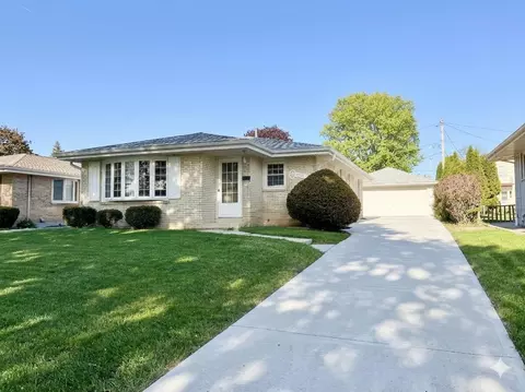 3770 S 93rd, Milwaukee, WI 53228