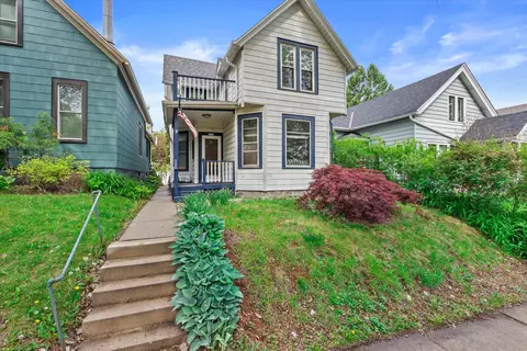 2147 S Mound #A, Milwaukee, WI 53207
