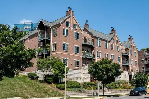 1809 N Commerce #302, Milwaukee, WI 53212