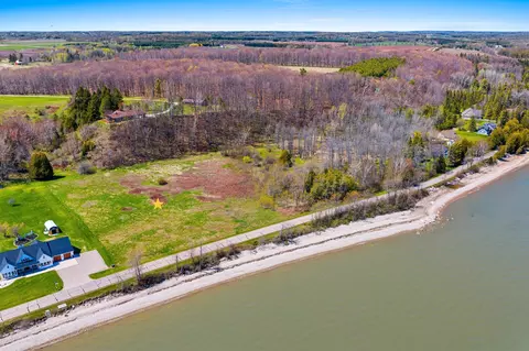 Lt1 S Lake Michigan, Clay Banks, WI 54235