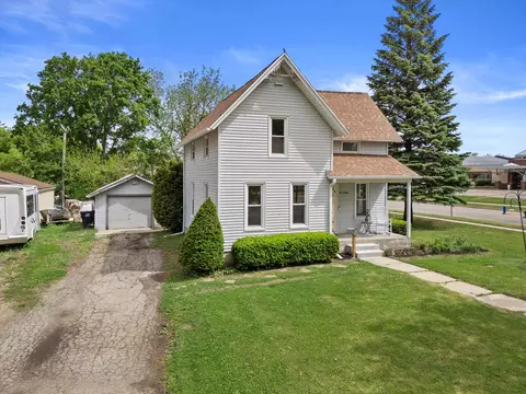 220 E Walworth, Elkhorn, WI 53121