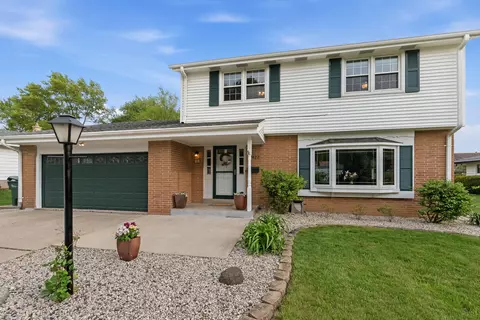 5922 Sycamore, Greendale, WI 53129