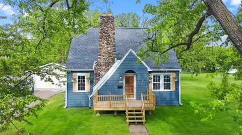 120 S Jackson, Elkhorn, WI 53121
