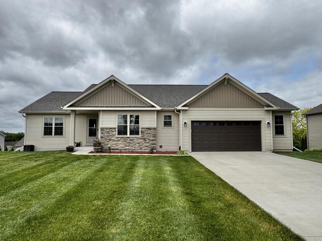 411 Rosewood, Lake Mills, WI 53551
