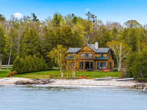 932 Cottage, Liberty Grove, WI 54210