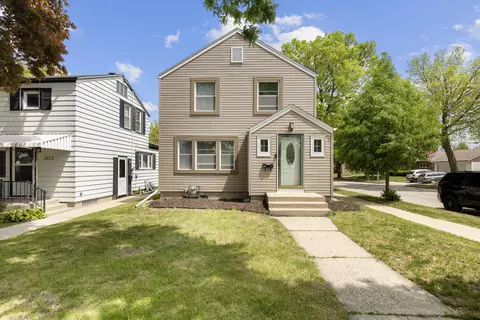 2476 S 75th, West Allis, WI 53219