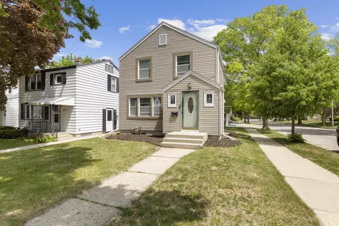 2476 S 75th, West Allis, WI 53219