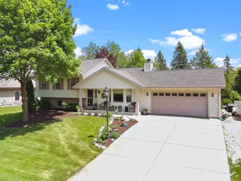 7239 Sherry, Waterford, WI 53185