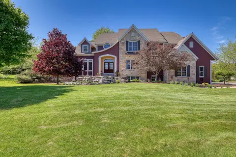 5249 Red Cedar, West Bend, WI 53095