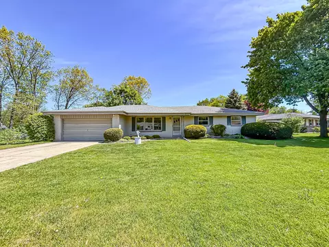 3150 S Ventura, New Berlin, WI 53151