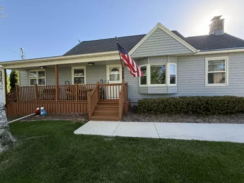 202 Lake, Cascade, WI 53011