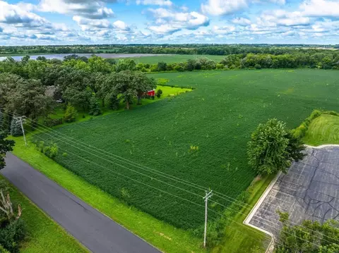 Lt6 Cobb, Lafayette, WI 53121