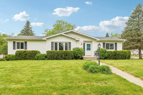 610 Hidde, Watertown, WI 53098