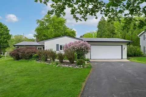 2540 Anita, Brookfield, WI 53045