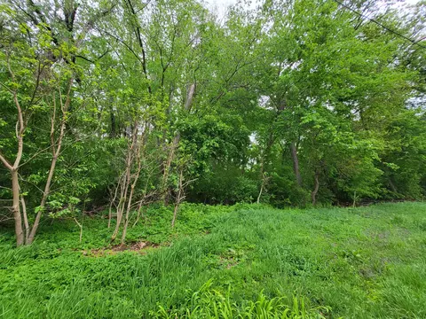 0 East Shr, East Troy, WI 53120