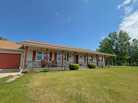4870 Jamestown, Barton, WI 53090