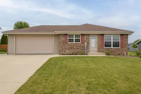 1510 Redtail, Hartford, WI 53027