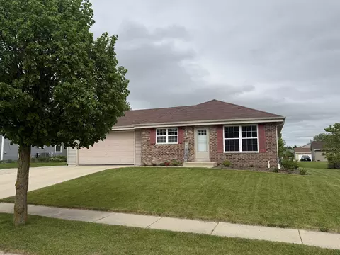 1510 Redtail, Hartford, WI 53027