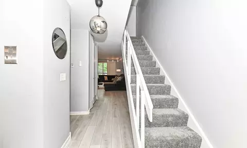 11926 W W Ml #4, Milwaukee, WI 53225
