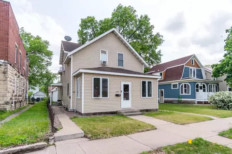 1414 Jackson #1416, La Crosse, WI 54601