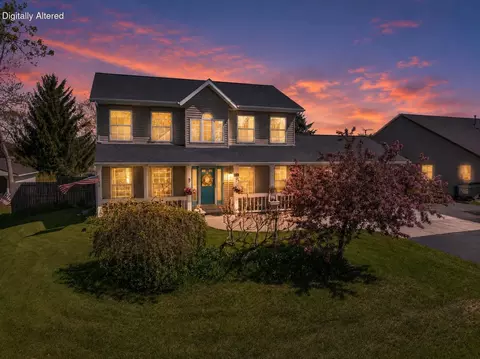 2350 E Sandy Acre, West Bend, WI 53090