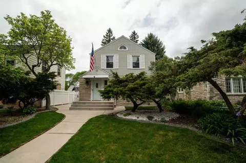 3535 S S Pne, Milwaukee, WI 53207