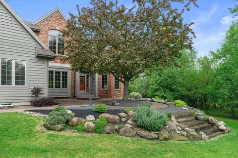 w275n1891 Cabin Crk, Pewaukee, WI 53072