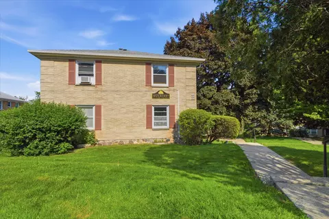 1319 E Randolph #B, Milwaukee, WI 53212