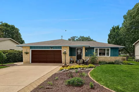 521 8th, Onalaska, WI 54650