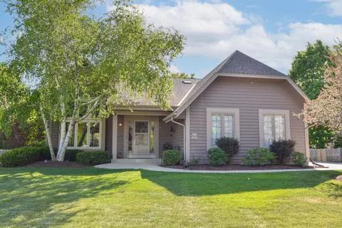w171n4991 Greenview, Menomonee Falls, WI 53051