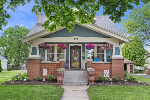 172 W Highland, Burlington, WI 53105