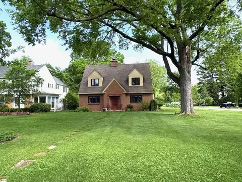 1881 Sherwood, Beloit, WI 53511