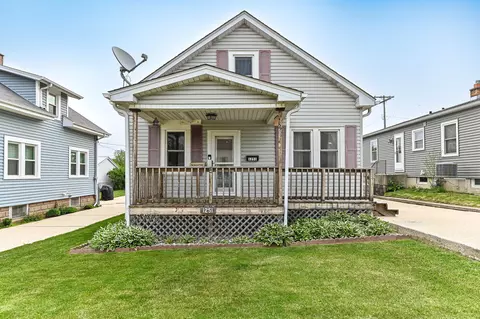 1251 Illinois, Racine, WI 53405
