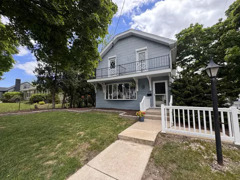 817 Chicago #133 LASALLE ST, Waukesha, WI 53188