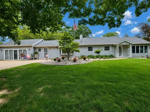 622 S 4th, Silver Lake, WI 53170