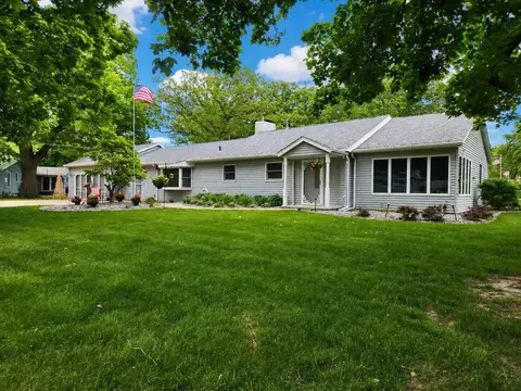 622 S 4th, Silver Lake, WI 53170