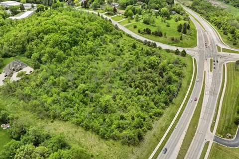 20355 W Greenfield, New Berlin, WI 53146